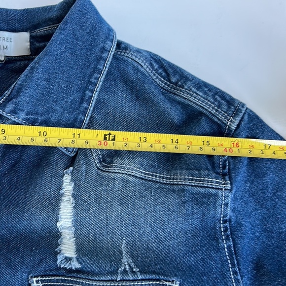 Love Tree Denim long sleeve button down distressed raw hem tunic shirt - Picture 14 of 16